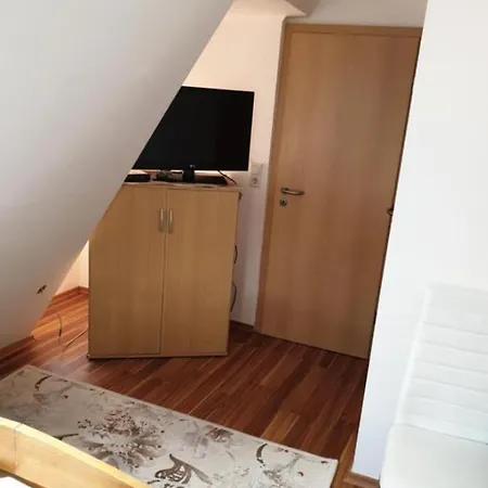 Birgit Apartment